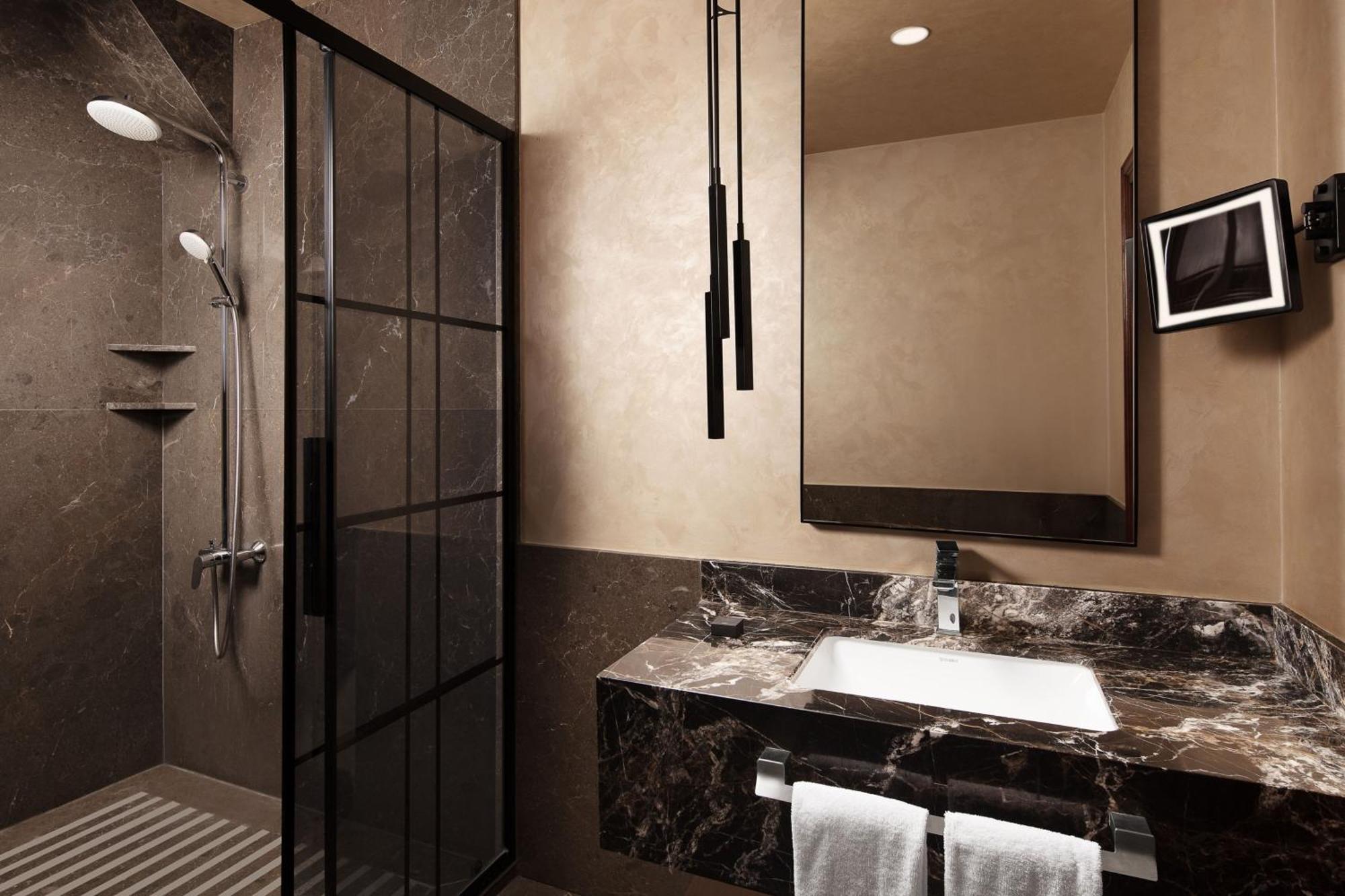Decamondo Galata, A Tribute Portfolio Hotel Istanbulská provincie Exteriér fotografie Bathroom